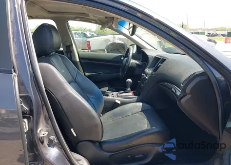 2013 Infiniti G37 Journey z USA, uszkodzony, nr VIN JN1CV6AP3DM715272